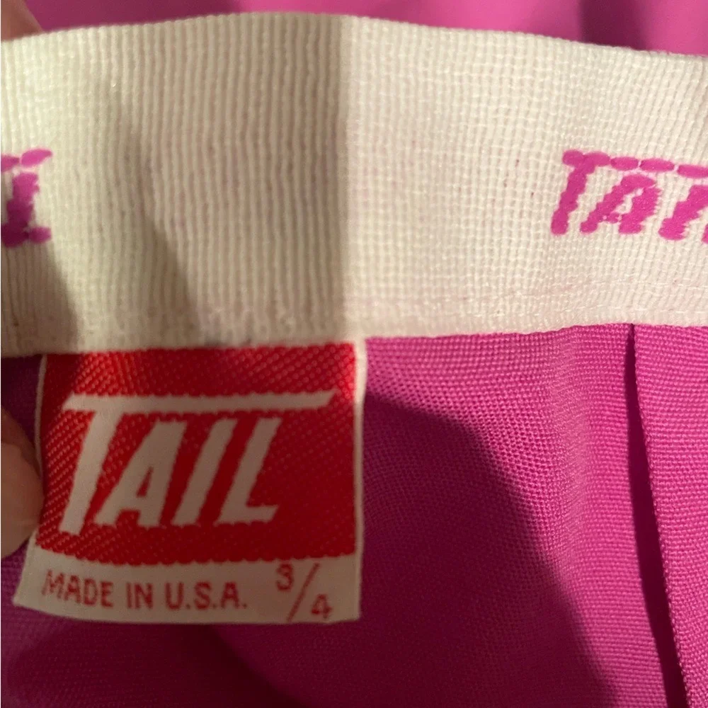 Tail‎ skirt
